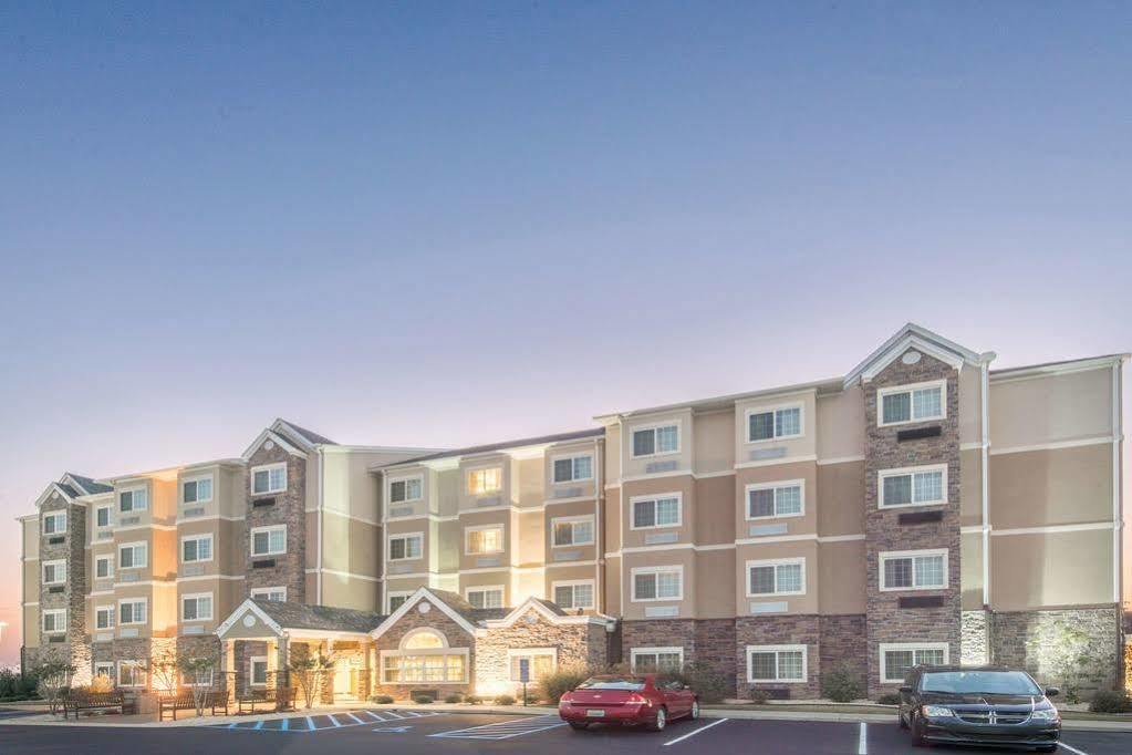 Microtel Inn And Suites By Wyndham Opelika Exterior foto