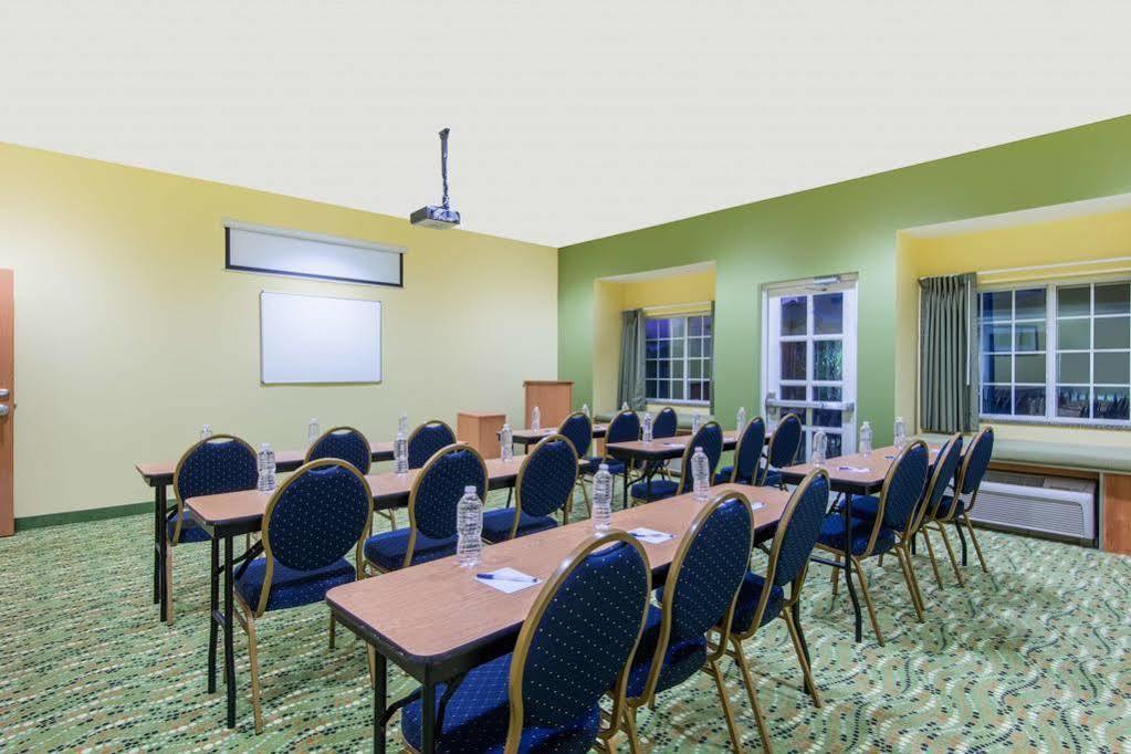 Microtel Inn And Suites By Wyndham Opelika Exterior foto
